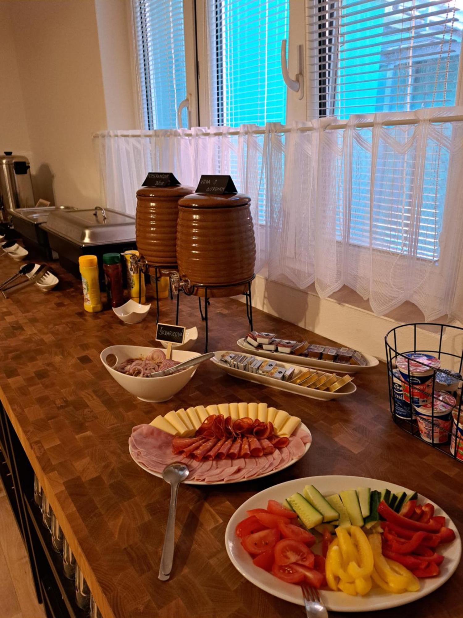 Apartman U Sudu Kobylí Buitenkant foto
