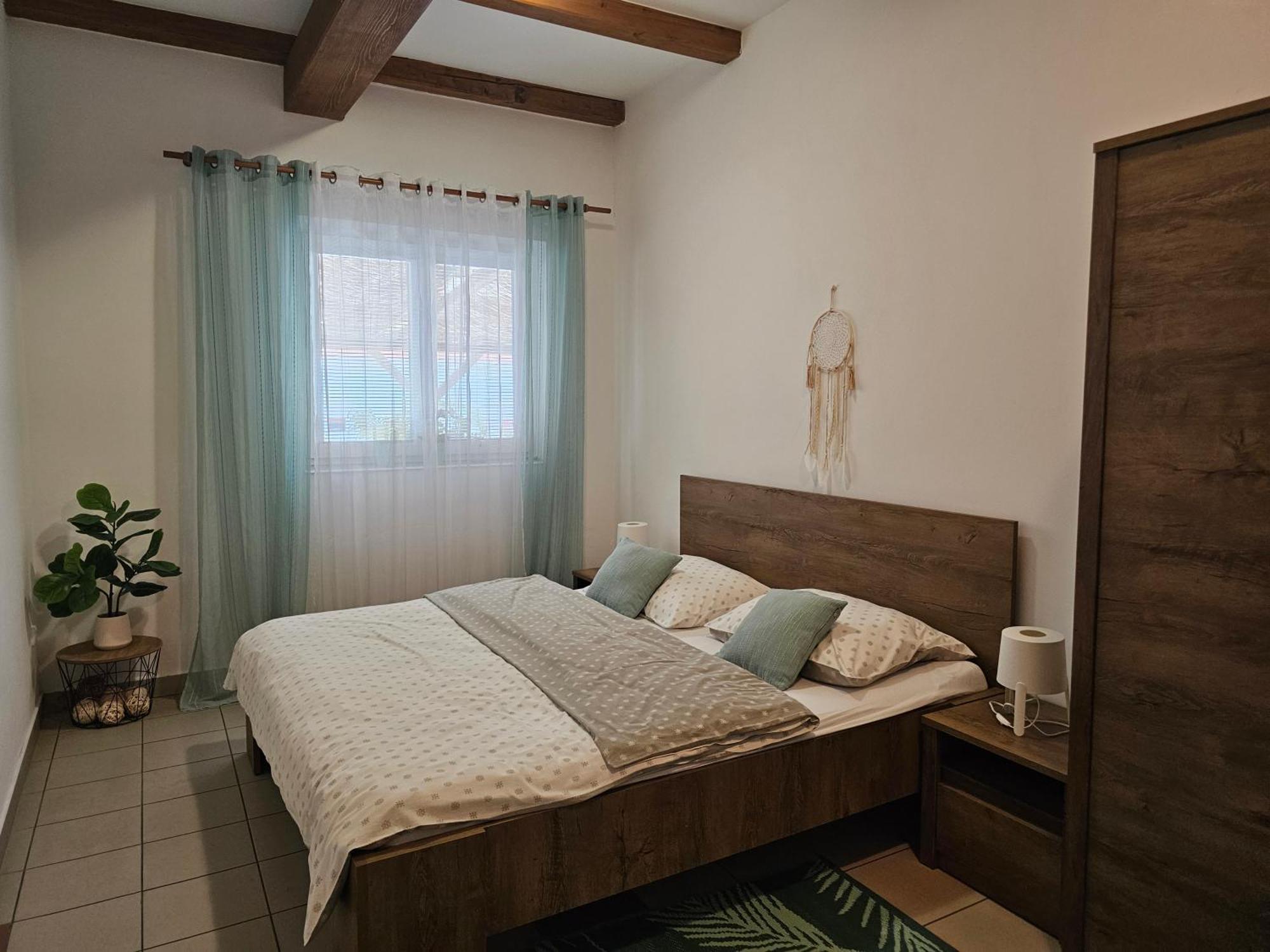 Apartman U Sudu Kobylí Buitenkant foto